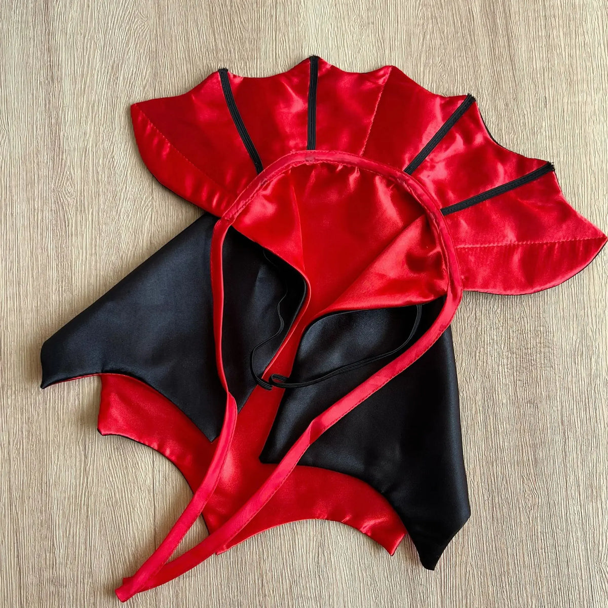 Furiva Halloween Vampire Pet Cape - product image 7