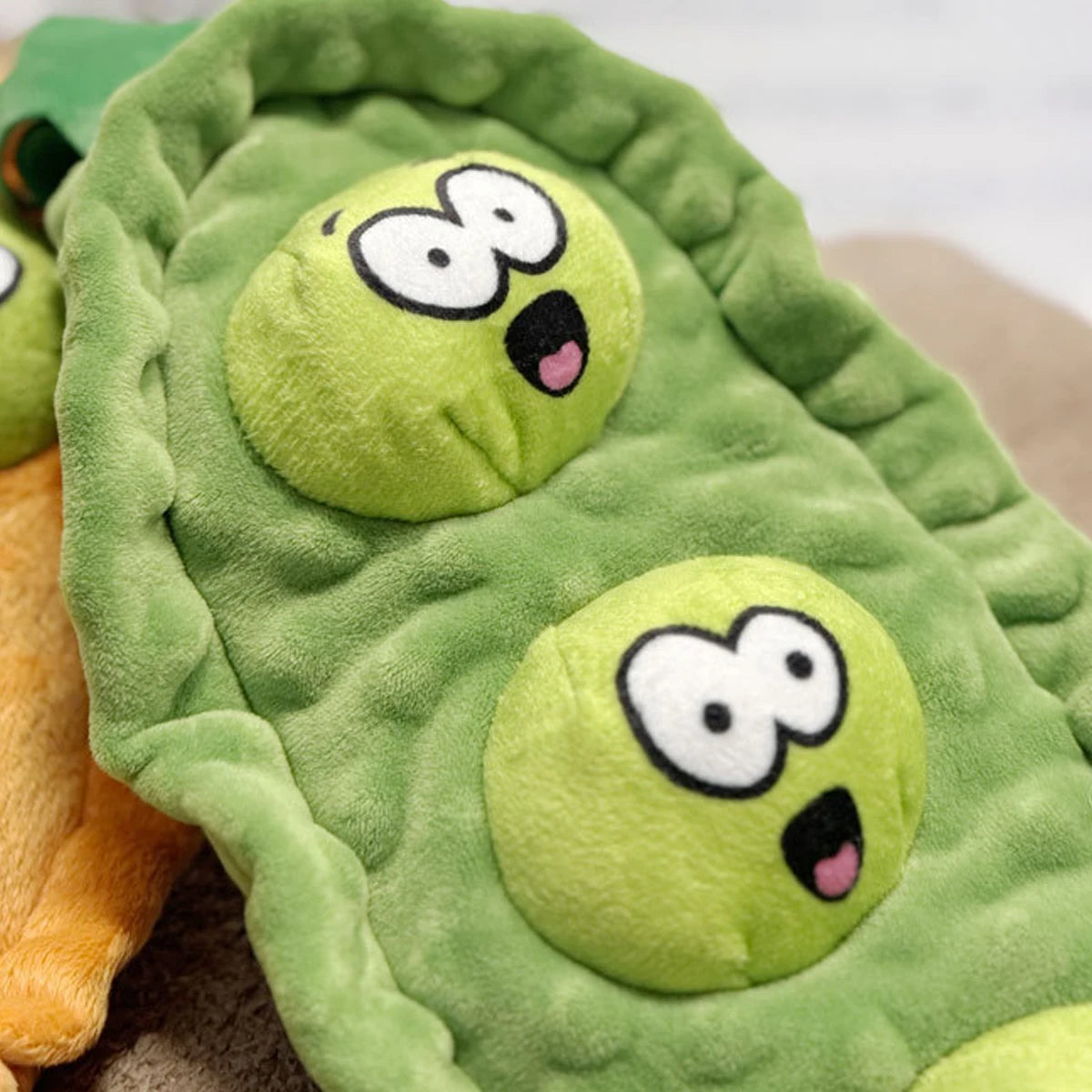 Furiva Pea Pod Treat-Hiding Plush Toy - product image 5