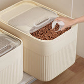 Furiva Large-Capacity Pet Food Storage Bin - product image 4