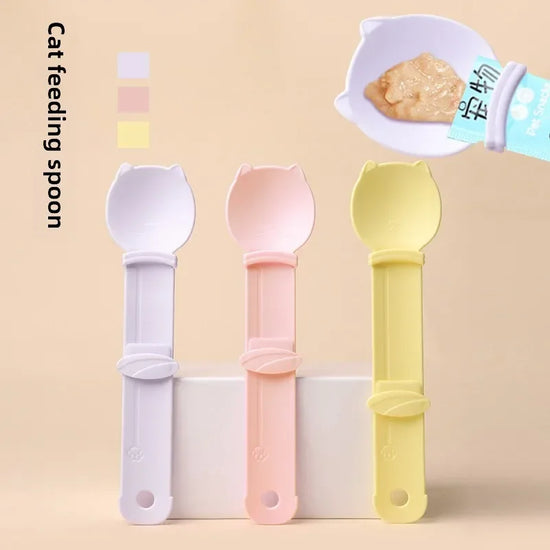 Furiva Cat Treat Squeeze Spoon from Furiva Pets